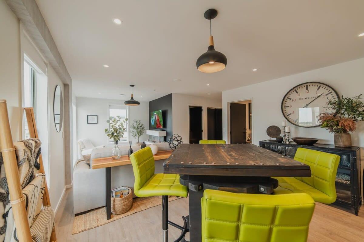 Penthouse Perfection - 2Br Elegance On Worcester St Christchurch Esterno foto