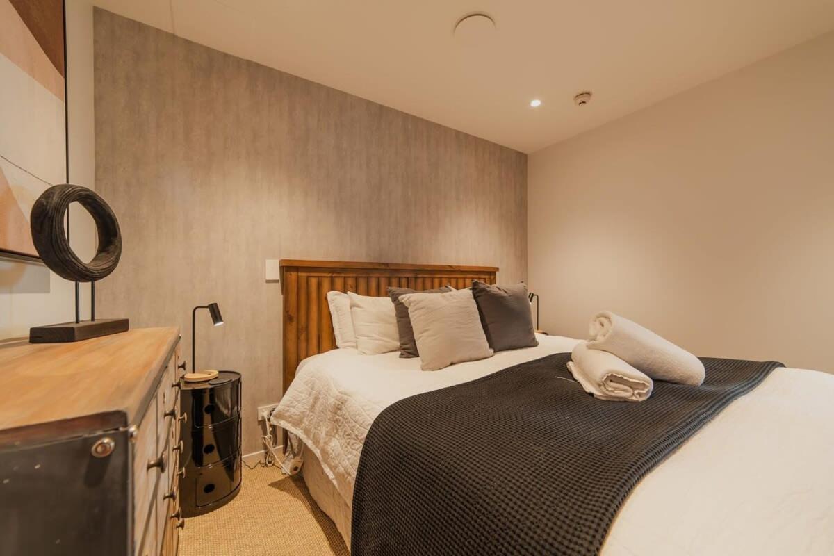 Penthouse Perfection - 2Br Elegance On Worcester St Christchurch Esterno foto