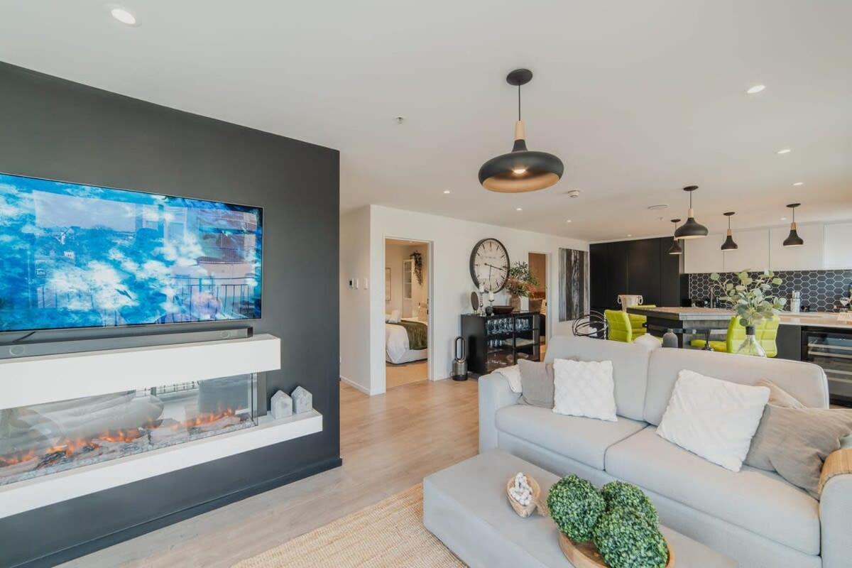 Penthouse Perfection - 2Br Elegance On Worcester St Christchurch Esterno foto