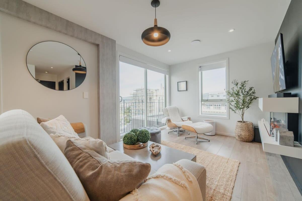 Penthouse Perfection - 2Br Elegance On Worcester St Christchurch Esterno foto