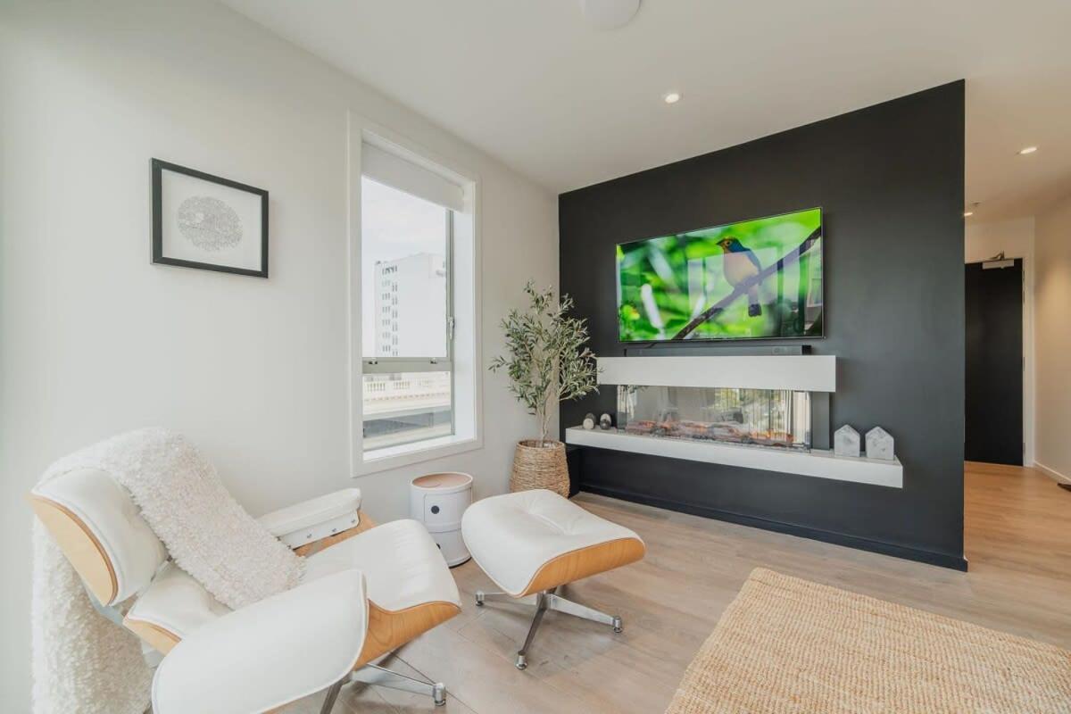 Penthouse Perfection - 2Br Elegance On Worcester St Christchurch Esterno foto